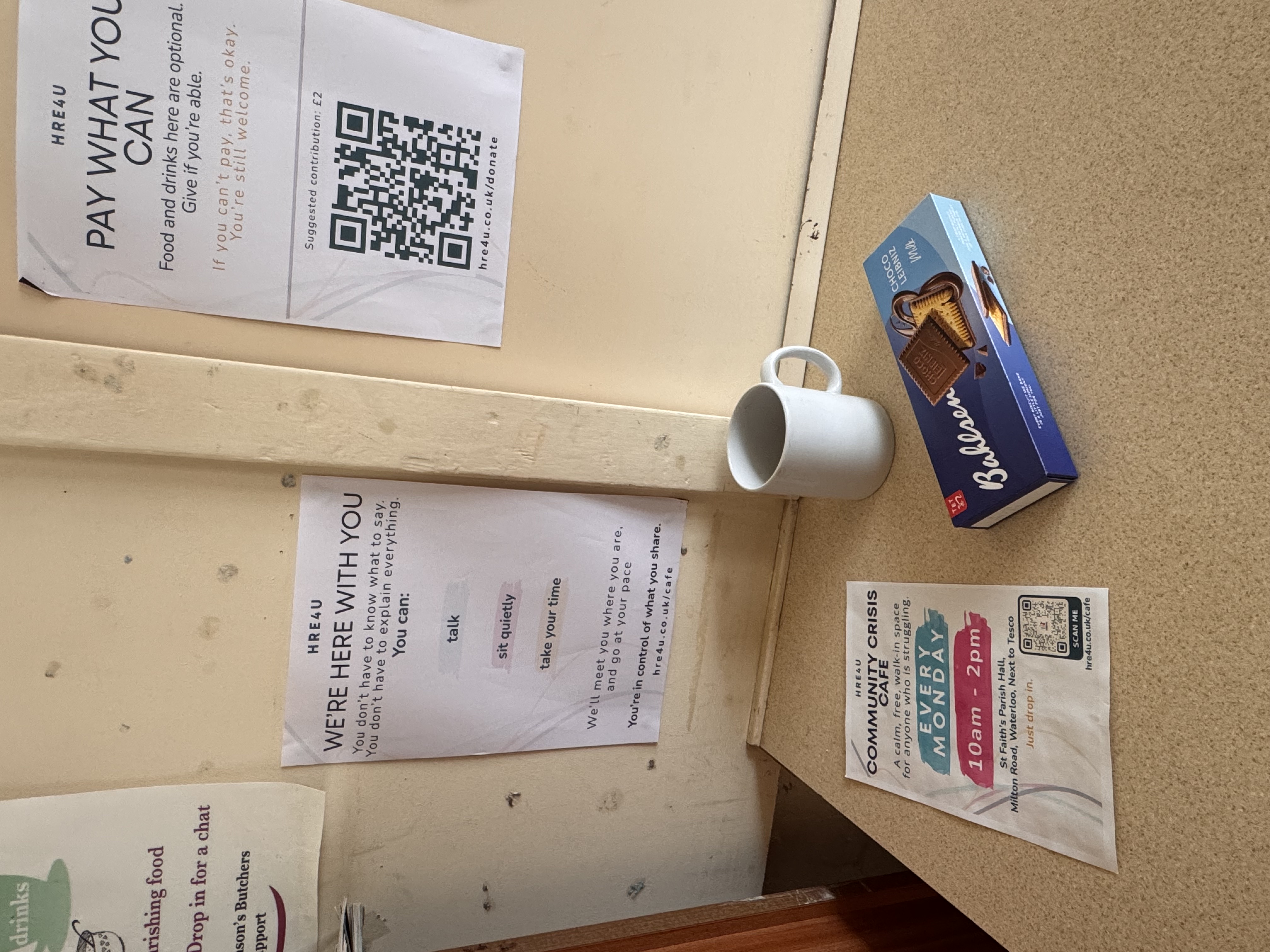 Drinks and welcome information at the HRE4U café